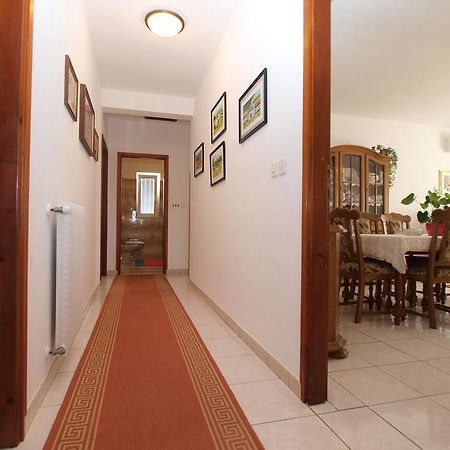Peruški Apartment Luisa 1437 מראה חיצוני תמונה