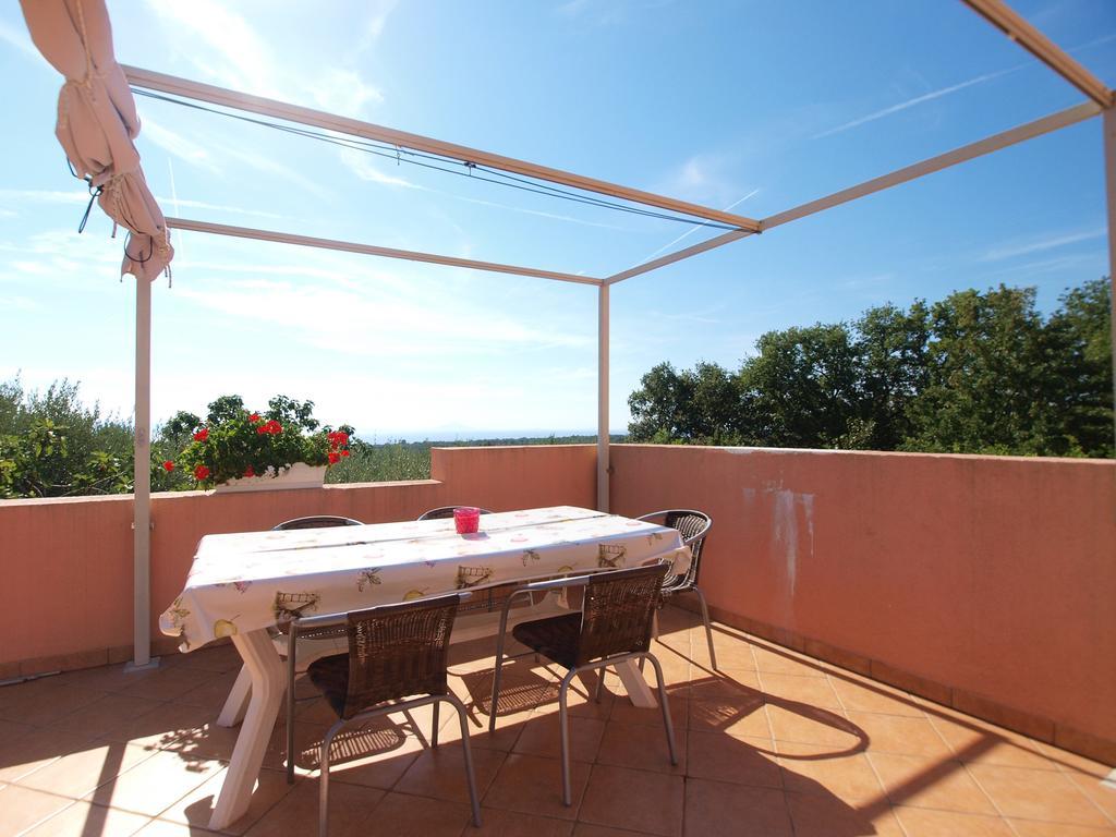 Peruški Apartment Luisa 1437 מראה חיצוני תמונה