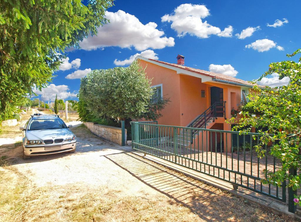 Peruški Apartment Luisa 1437 מראה חיצוני תמונה