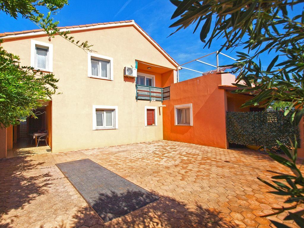 Peruški Apartment Luisa 1437 מראה חיצוני תמונה