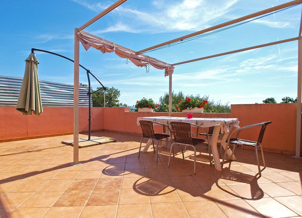 Peruški Apartment Luisa 1437 מראה חיצוני תמונה